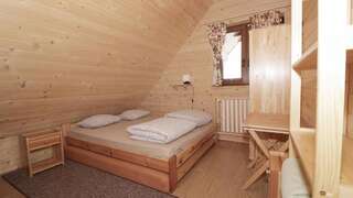 Дома для отпуска Domki Na Wzgorzu Nowica Таунхаус с 3 спальнями-8